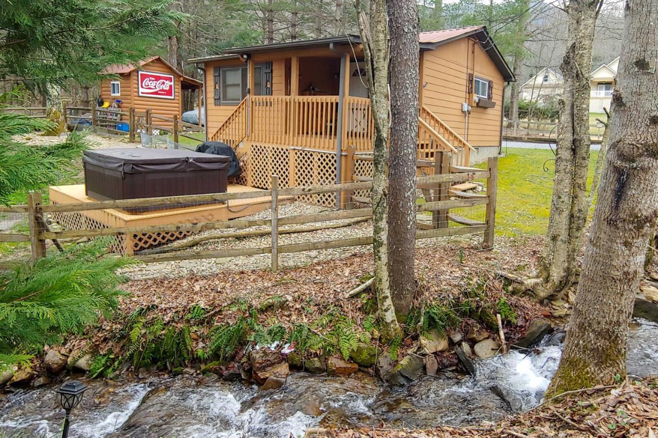 Vintage Creekside Cottage With Hot Tub And Grill! แมกกีวาเลย์ ภายนอก รูปภาพ